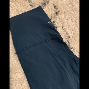 Lululemon Align II 25” size 6